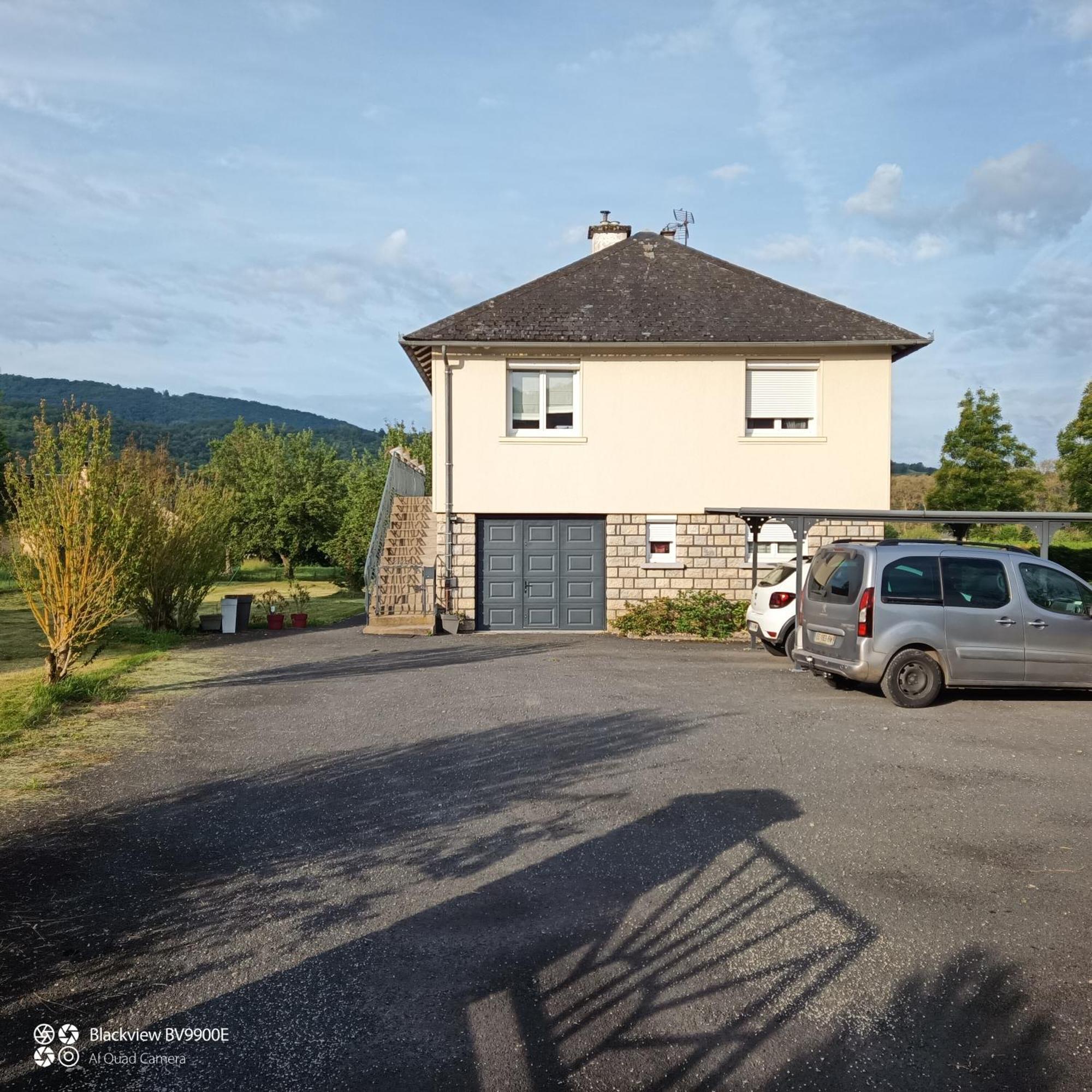Apartamento La Clematite D'Olt Saint-Côme-dʼOlt Exterior foto